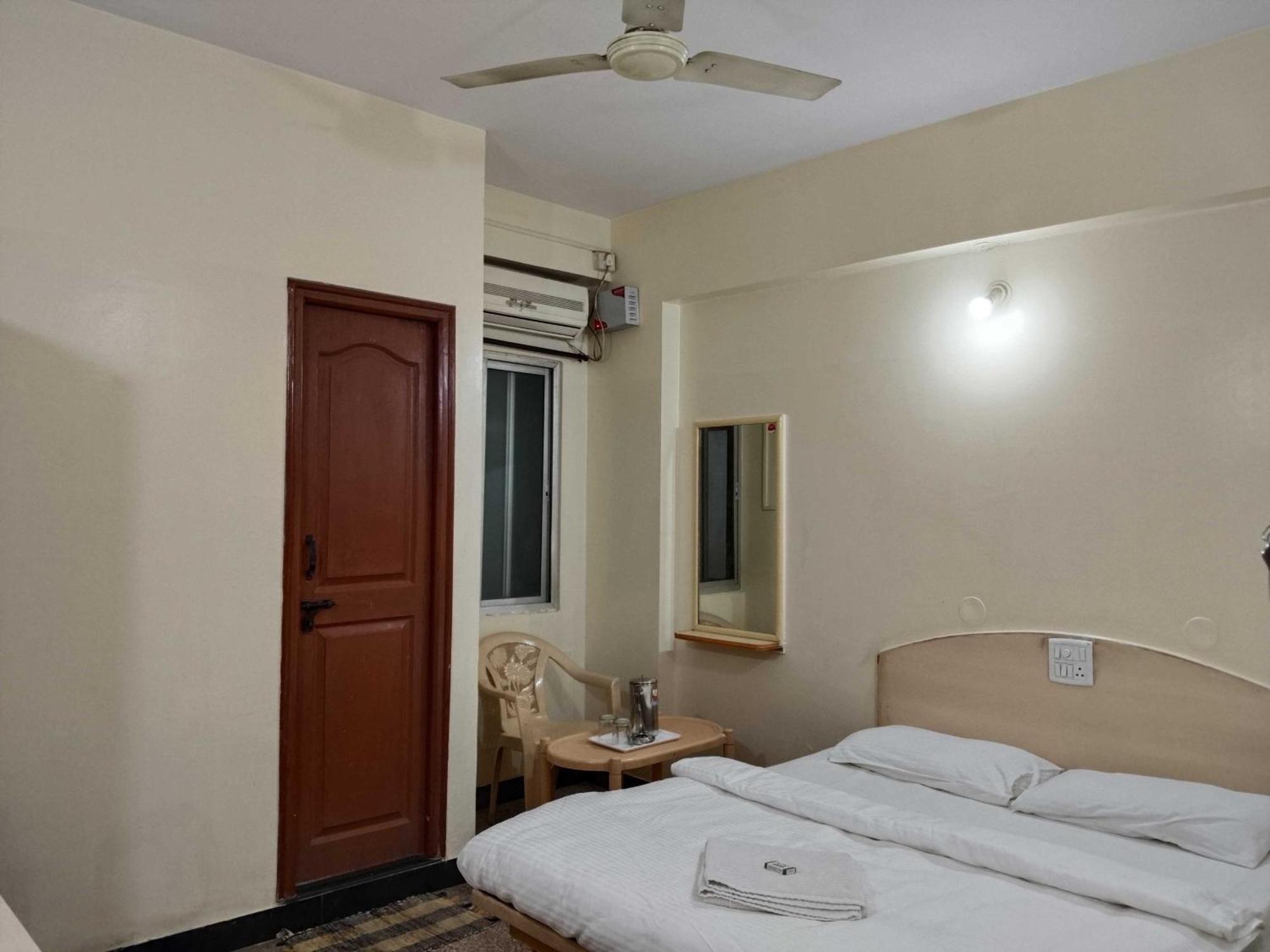 Hotel O Sri Vijaya Palace Lodging Bangalore Eksteriør bilde